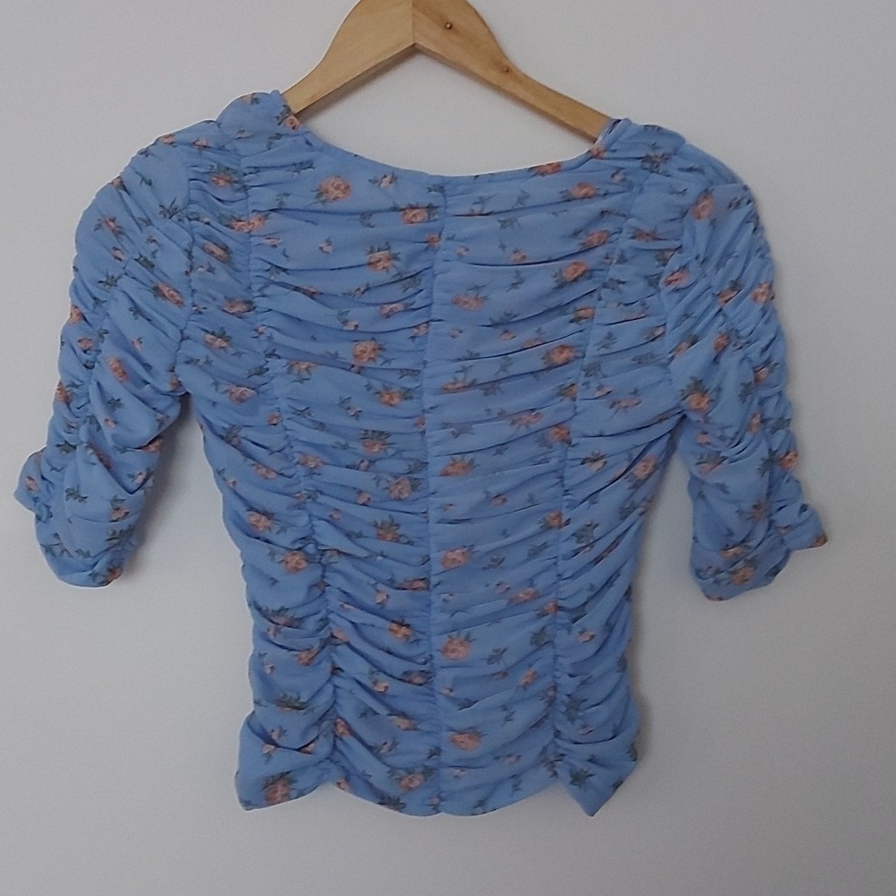 NWT Zara Rouched V Neck Top Blue With Rosettes Size Small - Picture 3 of 6